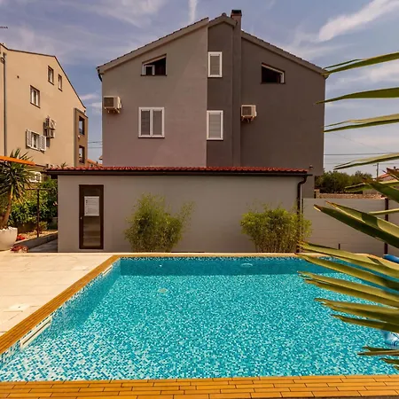 Katina With Private Pool Ζαντάρ