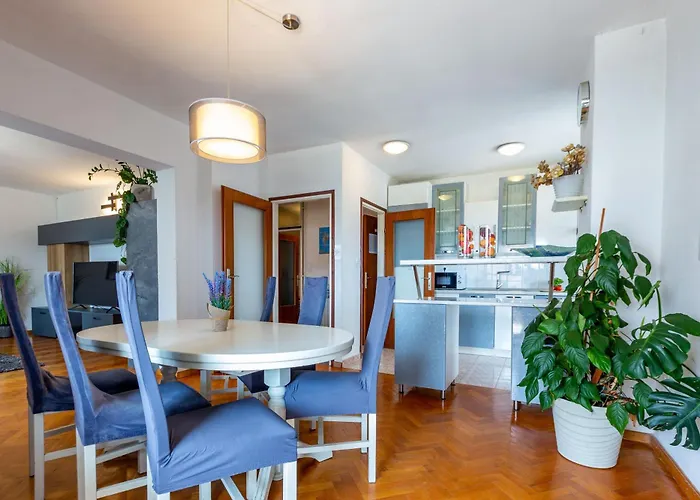 Katina With Private Pool *