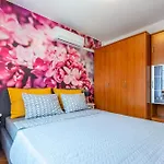 Appartamento Katina With Private Pool