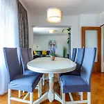 Katina With Private Pool Appartamento Zara